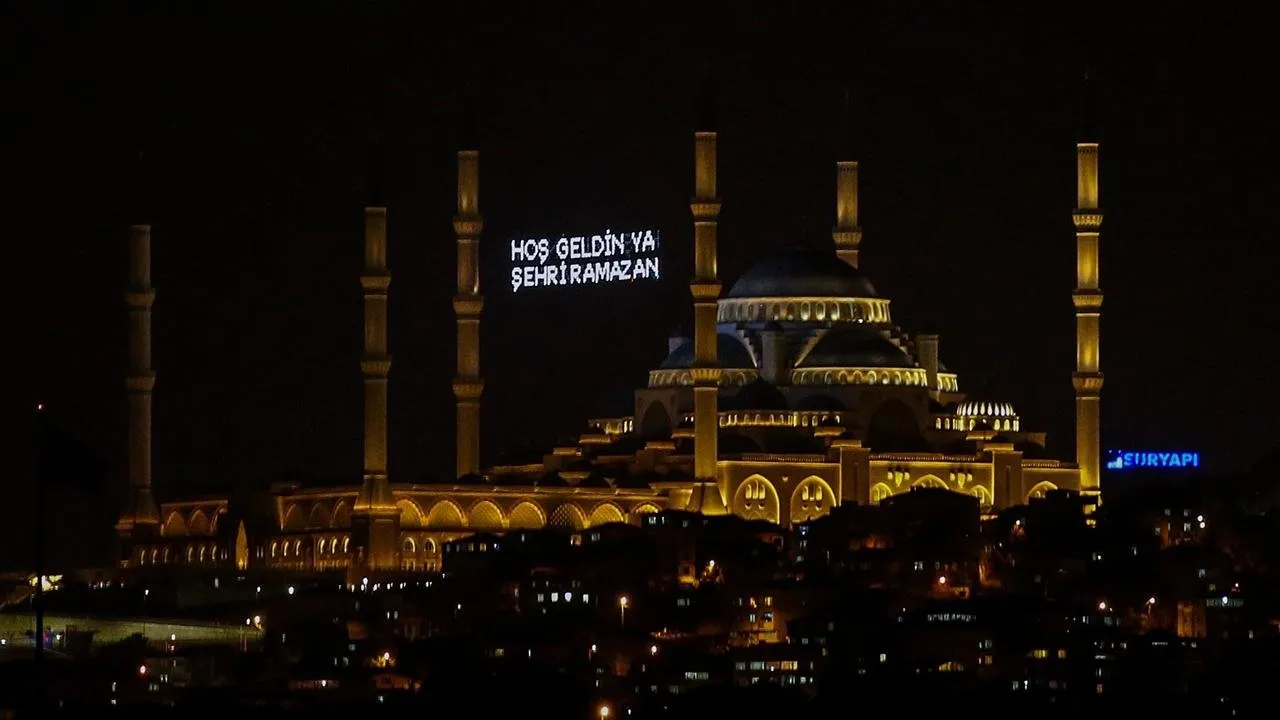 Kadir Gecesi hatim duası Arapça-Türkçe okunuşu ve anlamı: Diyanet hatim duası nasıl yapılır, hangi zamanlarda yapılmalıdır?