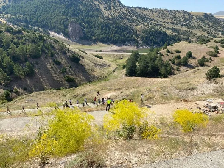 Son dakika| Kars'ta korkunç kaza! Yolcu otobüsü Karakurt Viyadüğü'nden düştü: Çok sayıda ölü ve yaralı var...