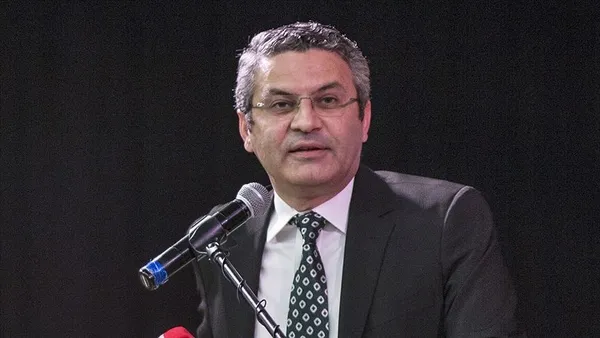 chpdeki-liste-krizi-kavga-cikartti-oguz-kaan-salici-bagirarak-toplantiyi-terk-etti-1680997712904.jpg CHP'deki liste krizi kavga çıkarttı! Oğuz Kaan Salıcı bağırarak toplantıyı terk etti
