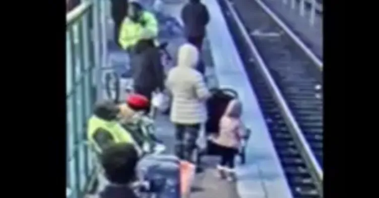 ABD metrosunda kan donduran olay! 3 yaşındaki küçük kızı böyle raylara attı!