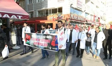 Kayseri’de doktorlar ve sağlık çalışanları İsrail’i protesto etti