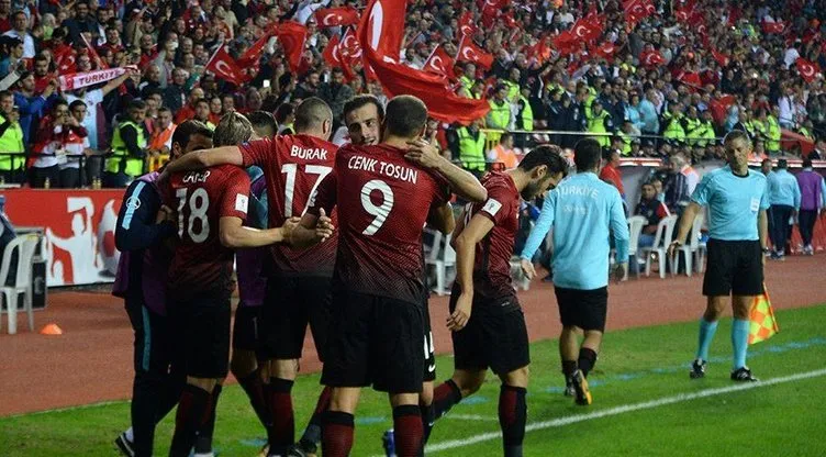 Rıdvan Dilmen’den Galatasaray’a çok ciddi UEFA uyarısı