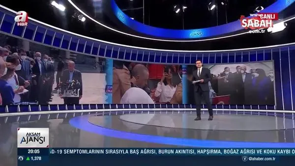 Cumhurbaşkanı Erdoğan, gençlerle beraber türkü söyledi | Video