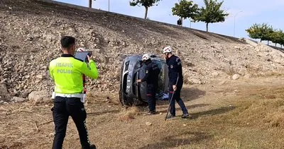 Akçakale çevreyolunda otomobil şarampole uçtu: 3 yaralı #sanliurfa