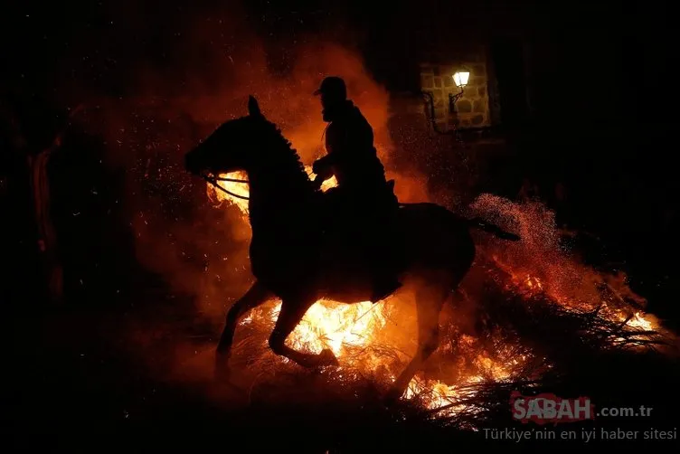 300 yıllık gelenek! Atlar ateşin içinden...