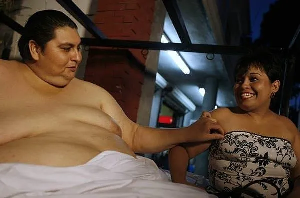 Самого тяжелого человека. Самый толстый человек Мануэль Урибе.