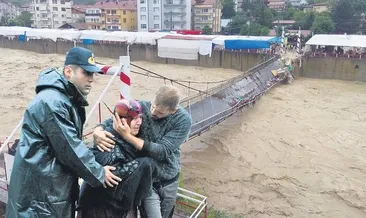 Karadeniz’i yine sel vurdu