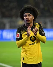 Karim Adeyemi’ye kız arkadaş engeli!