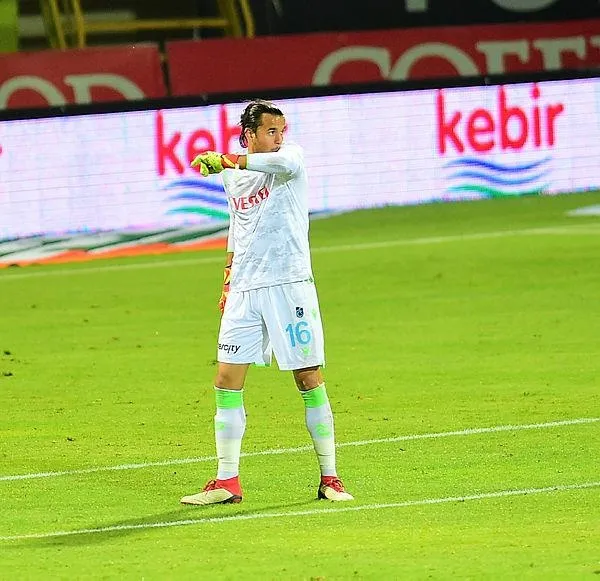 trabzonspor-haberi-erce-kardeslerden-ugurcan-cakir-sozleri-buzdaginin-gorunen-kismi-1649323721708.jpeg