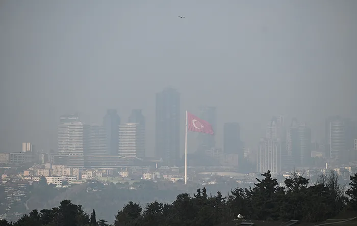 istanbulda-bazi-yollar-trafige-kapatildi-1780223836766.jpg