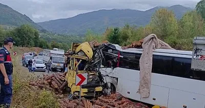 SON DAKİKA | Zonguldak Gökçebey’de feci kaza: Yolcu otobüsü kamyon ile çarpıştı! 2 ölü 23 yaralı