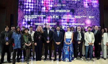 Yapay zeka destekli 4. İstanbul Dijital Sanat Festivali AKM’de sanatseverlerle buluştu