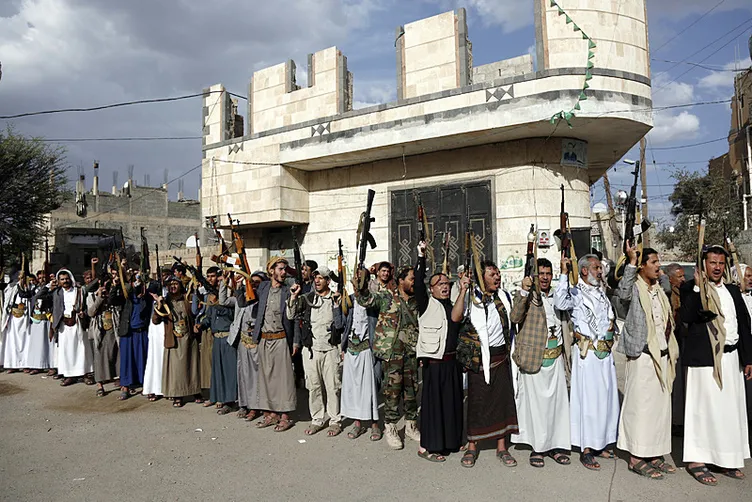 Kızıldeniz’de savaş çanları: Haftalarca sürecek saldırılar bekleniyor! İlk harekatta 31 kişi öldü