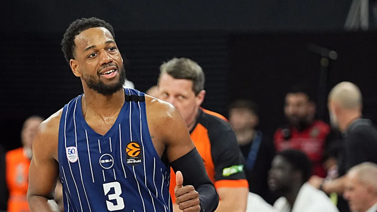 Anadolu Efes, Virtus Bologna’yı ezdi geçti! Anadolu Efes, Virtus Bologna’yı ezdi geçti!