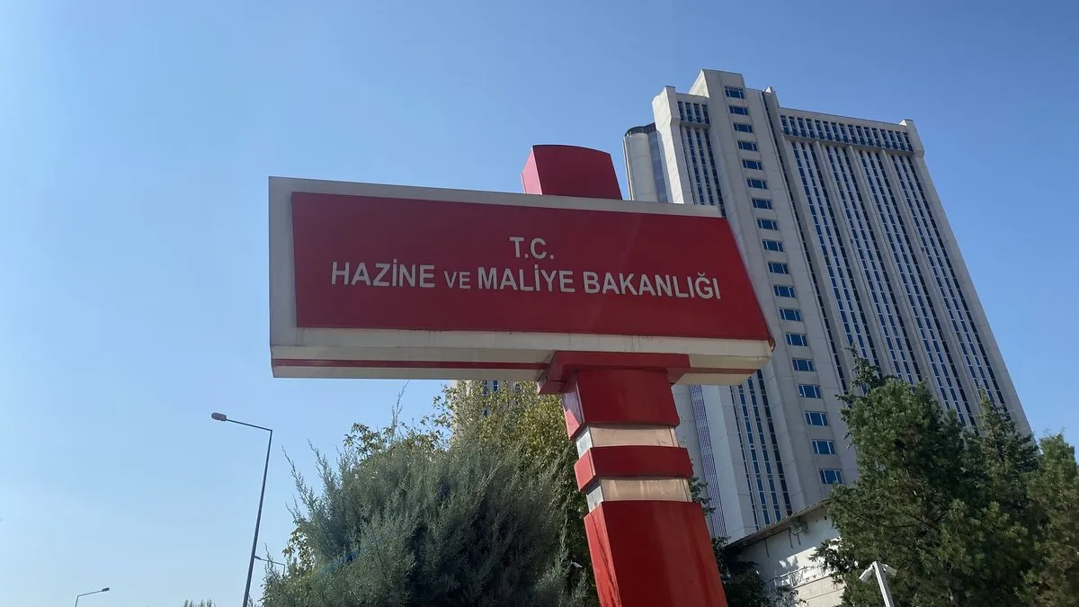 Hazine yarın 2 ihale düzenleyecek