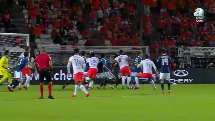 GOL İZLE | Yunanistan 2-1 Hollanda (Virgil van Dijk)