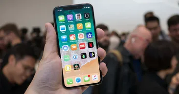 Ucuz iPhone’un fiyatı belli oldu! Çift sim desteği de olacak