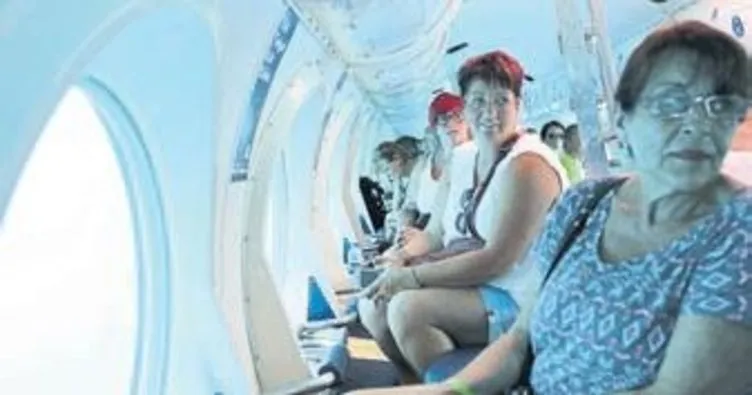 Turistik denizaltı Nemo bakıma alındı