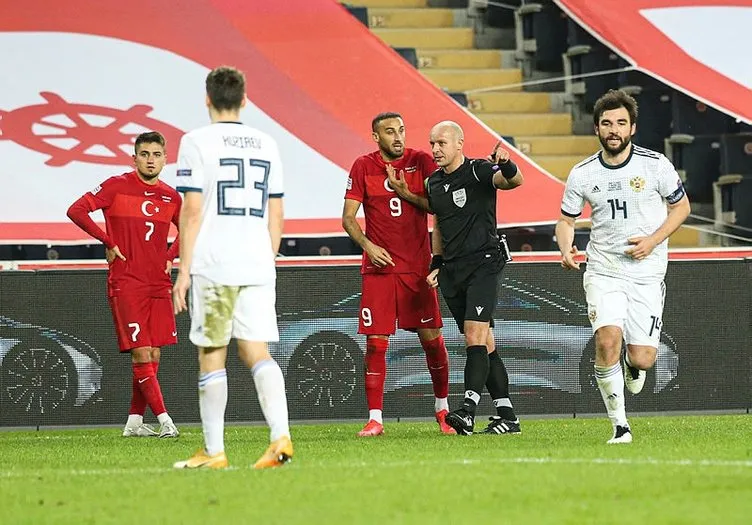 Türkiye-Rusya maçını spor yazarları değerlendirdi
