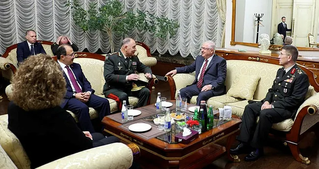 Bakan Güler, Mustafa Kemal Atatürk-2023 Tatbikatı için Bakü’de Bakan Güler, Mustafa Kemal Atatürk-2023 Tatbikatı için Bakü’de