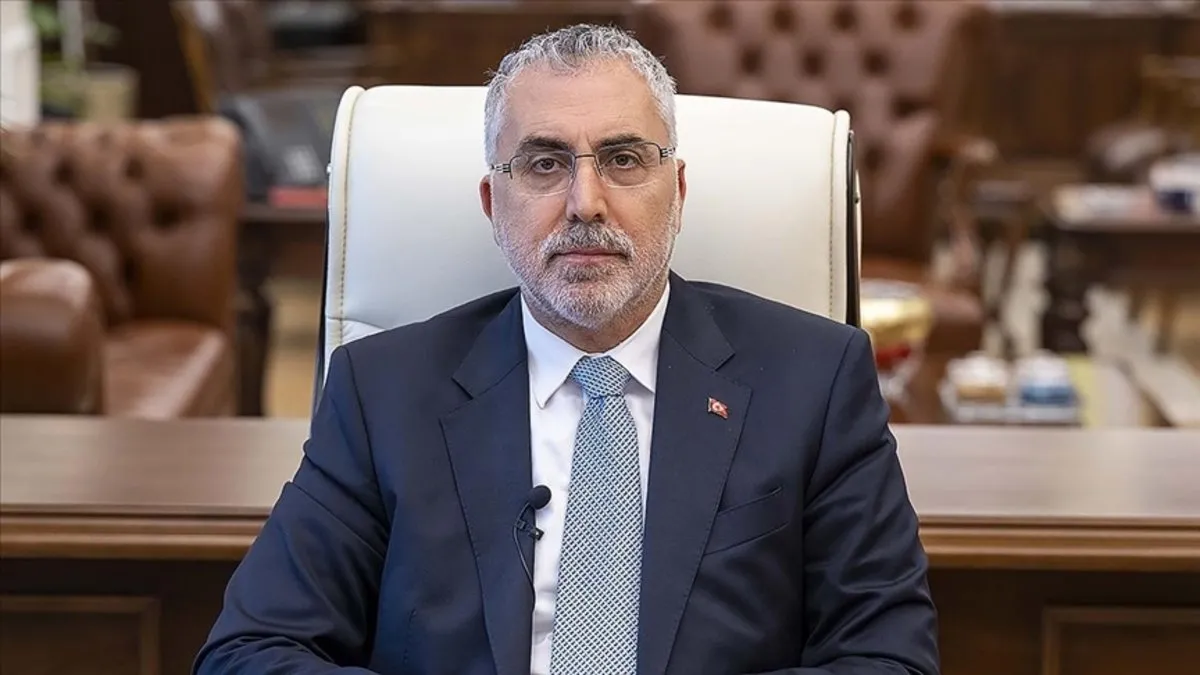 Bakan Işıkhan’dan İŞKUR Gençlik Programı’na ilişkin açıklama Bakan Işıkhan’dan İŞKUR Gençlik Programı’na ilişkin açıklama