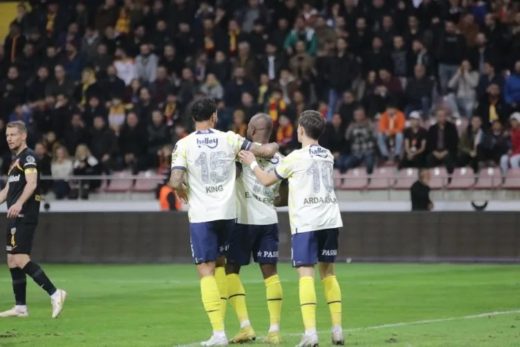 Son dakika transfer haberi: Tüm Avrupa Fenerbahçe’yi konuşacak! 3 dünya yıldızı listeye alındı...