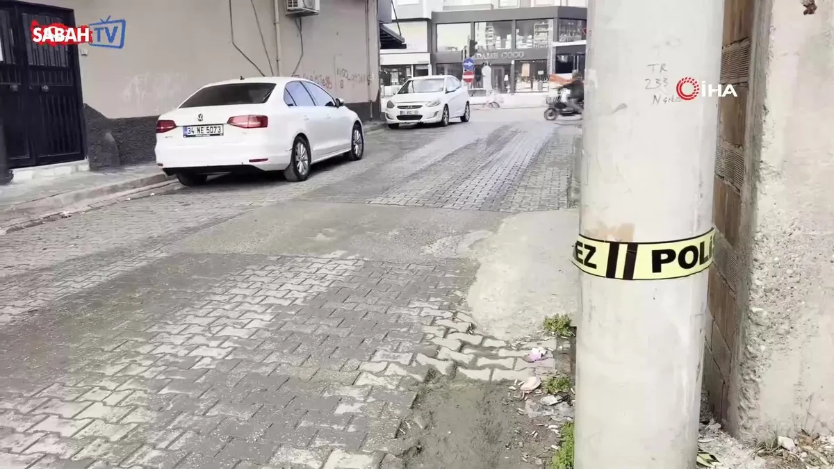 Adana’da kahvehaneciyle müşteriler arası silahlı kavga: 2 ölü, 1 yaralı | Video videosunu izle Adana’da kahvehaneciyle müşteriler arası silahlı kavga: 2 ölü, 1 yaralı | Video videosunu izle