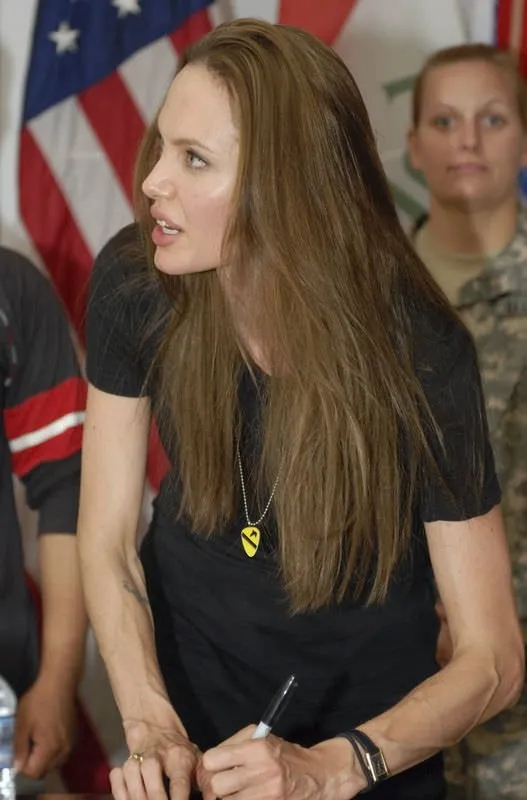 Angelina'nın Irak'a 3. ziyareti