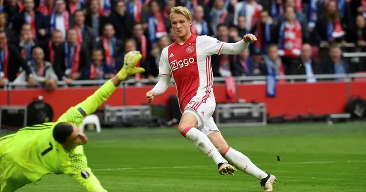 Dolberg, Ajax’ı tek başına taşıdı