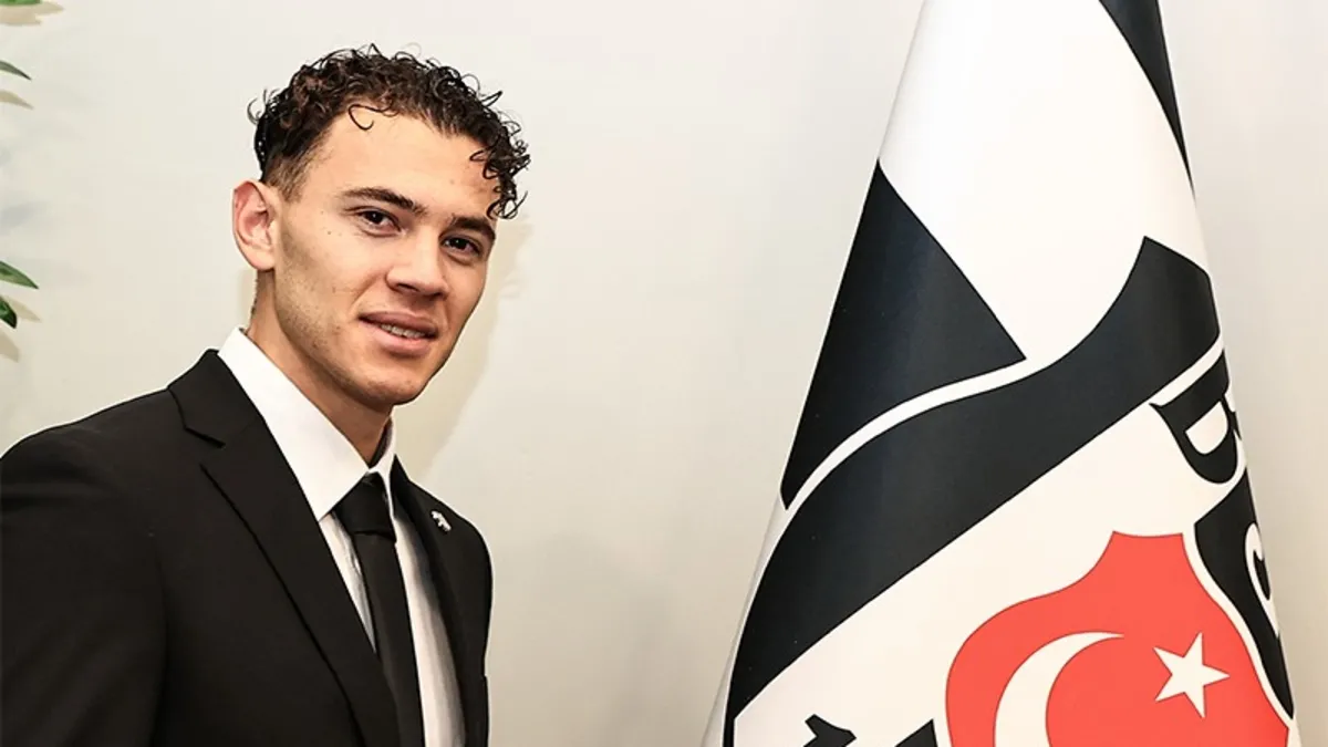 Mülteci teknesinden yeşil sahalara!