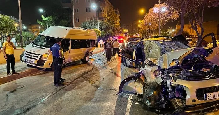 Mersin’de otomobil servis minibüsüne çarptı: 3 yaralı