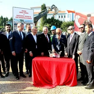 Türkiyenin 3. model fabrikasının temeli Mersinde atıldı