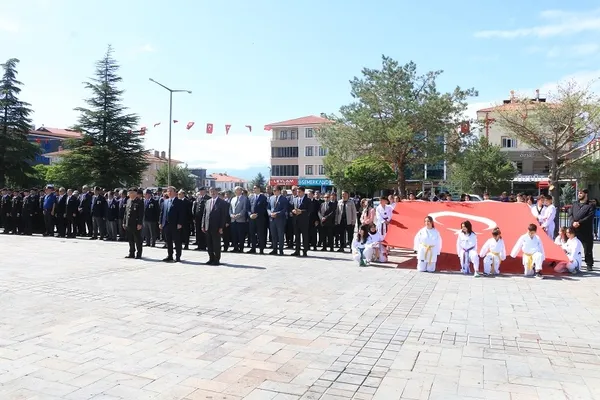 ataturkun-erzincana-gelisinin-105-yili-kutlandi-1719842391740.jpg