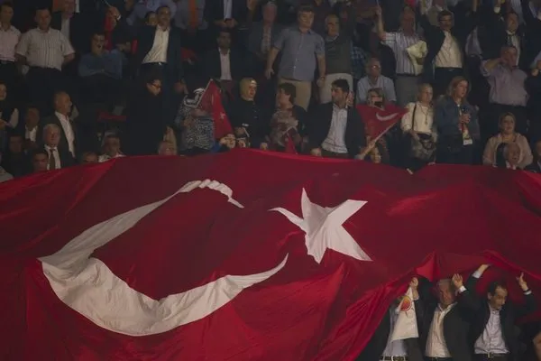 AK Parti'den aday tanıtım toplantısı