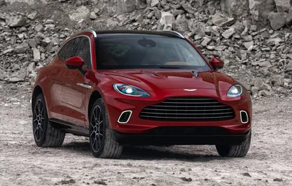 ASTON MARTİN DBX NİHAYET TANITILDI