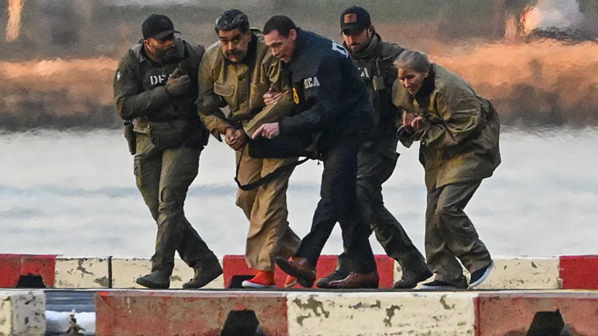 Çin ve Rusya ABD’ye karşı saldırganlaşacak mı? Maduro’nun kaçırılışı dönüm noktası! Dünya basını o detaya dikkat çekti Çin ve Rusya ABD’ye karşı saldırganlaşacak mı? Maduro’nun kaçırılışı dönüm noktası! Dünya basını o detaya dikkat çekti