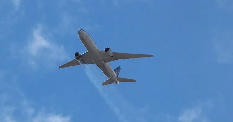ABD’den sonra bu kez’de Rusya’da Boeing 777 dehşeti: Motordan alevler çıktı