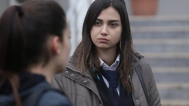 Kırgın Çiçekler 76. bölüm izle - Full ve tek parça olarak yayınlandı