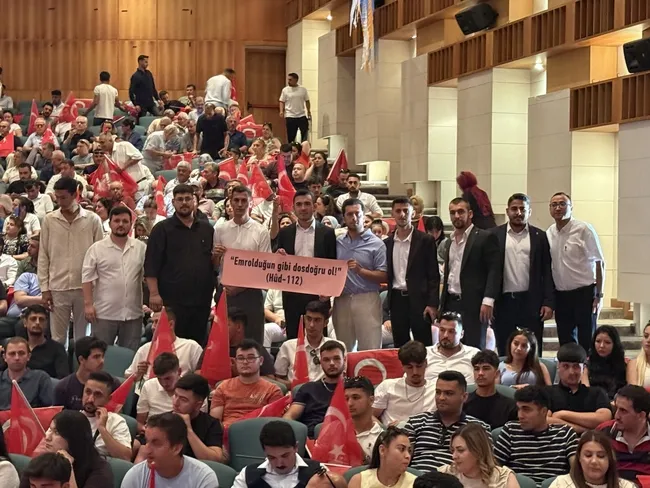 bakan-osman-askin-baktan-emrolundugun-gibi-dosdogru-ol-pankartina-destek-1783792178394.jpeg