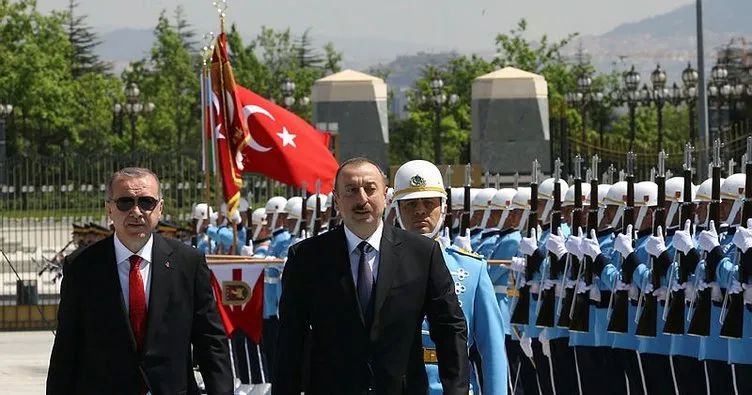 Cumhurbaşkanı Erdoğan, Aliyev’i resmi törenle karşıladı