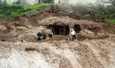 Villa inşaatında kaya mezarları bulundu