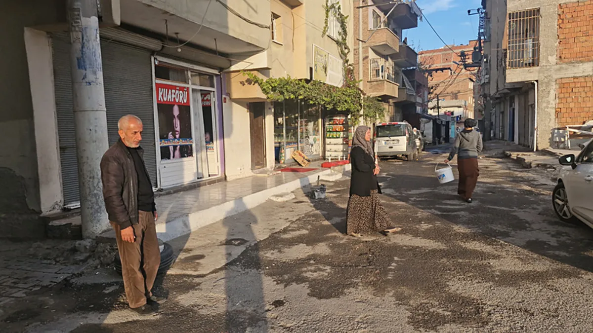 SON DAKİKA… Diyarbakır’da Birdal Kaymaz sokak ortasında katledilmişti! Acılı babası kan donduran vahşeti anlattı: Maskeli 4 kişi… SON DAKİKA… Diyarbakır’da Birdal Kaymaz sokak ortasında katledilmişti! Acılı babası kan donduran vahşeti anlattı: Maskeli 4 kişi…