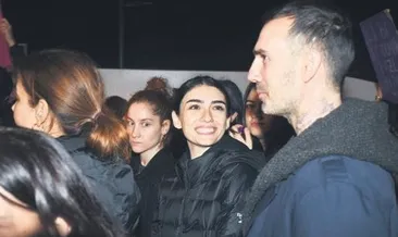 Hazar Ergüçlü panik yaptı