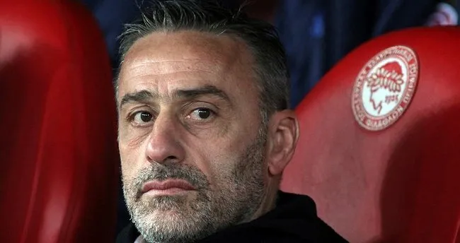 Olympiakos Teknik Direktörü Bento: ’’Kontrataklarla sonuç almaya çalışacağız’’