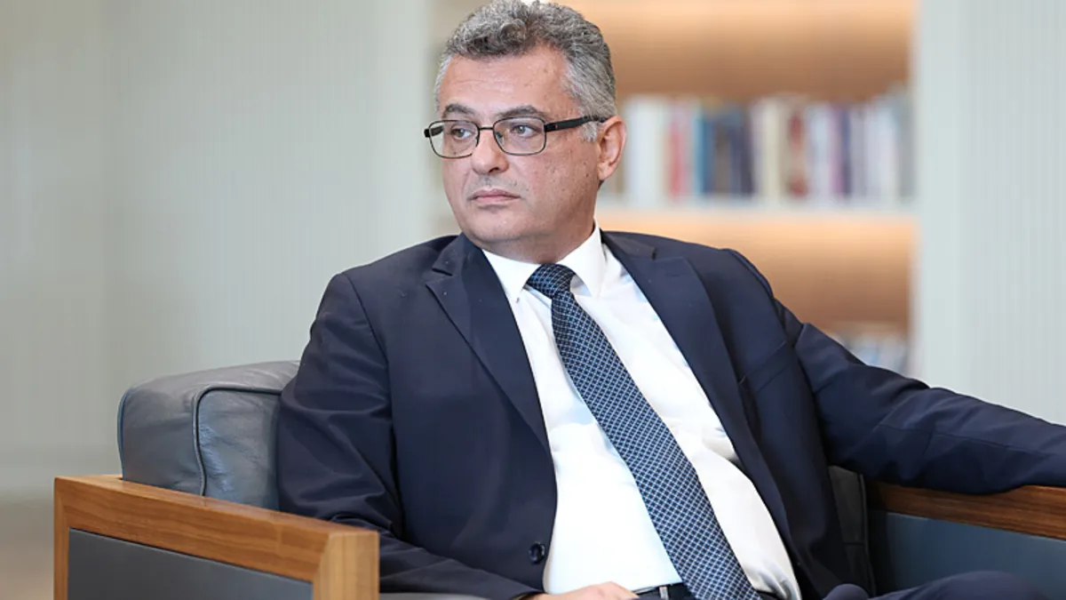 Geçirdiği rahatsızlık sonucu hastaneye kaldırılmıştı! KKTC Cumhurbaşkanı Tufan Erhürman’dan ilk açıklama: Kalp krizi olmadı kesin Geçirdiği rahatsızlık sonucu hastaneye kaldırılmıştı! KKTC Cumhurbaşkanı Tufan Erhürman’dan ilk açıklama: Kalp krizi olmadı kesin