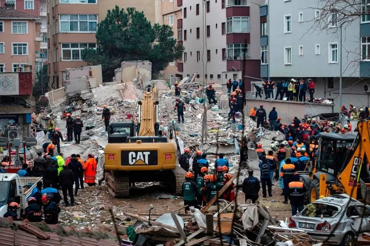 Kartal’da çöken binada iki gün önce sallantı olduğu iddia edildi