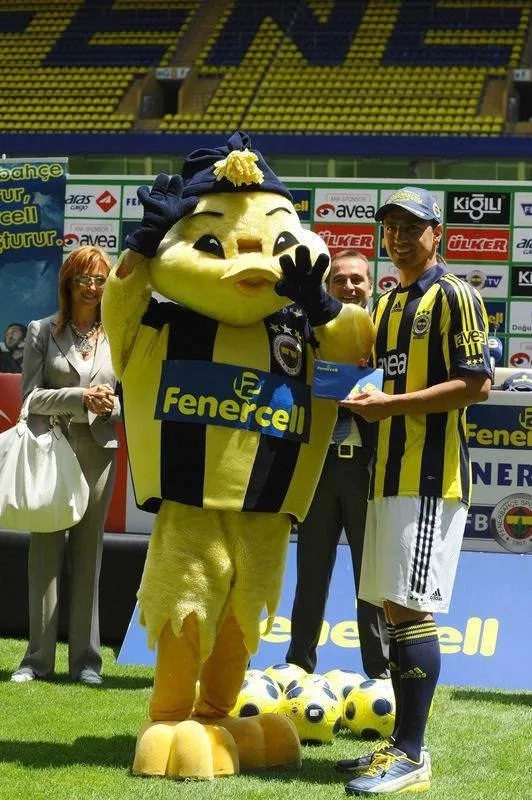 Mehmet Topuz'un imza töreni