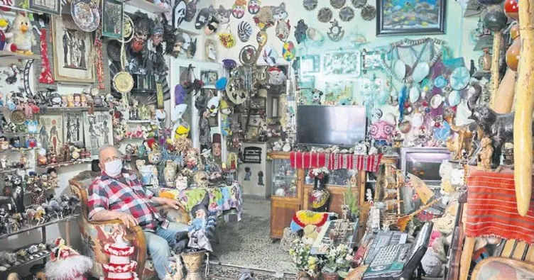 Evini oyuncak müzesine çevirdi