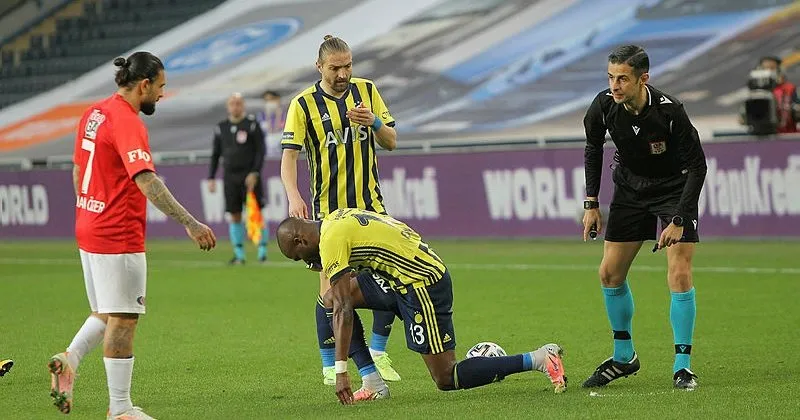 fenerbahce gaziantep fk macinda tartisilan pozisyon mete kalkavan golu iptal etti son dakika spor haberleri