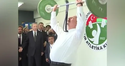 Başkan Erdoğan’ın Azerbaycan ziyaretinde renkli anlar… Aliyev’den halter performansı | Video